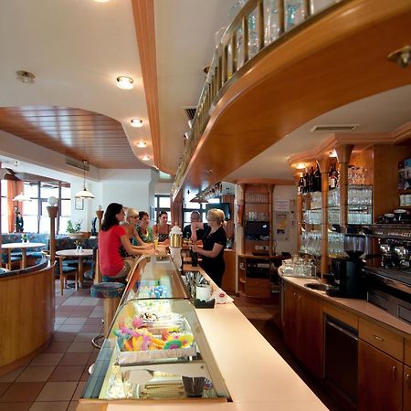 Restaurant - Cafe - Pension Hassler Berg im Drautal Exterior foto