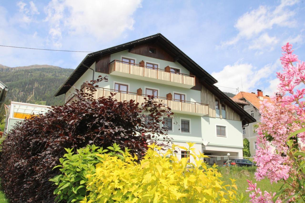 Restaurant - Cafe - Pension Hassler Berg im Drautal Exterior foto